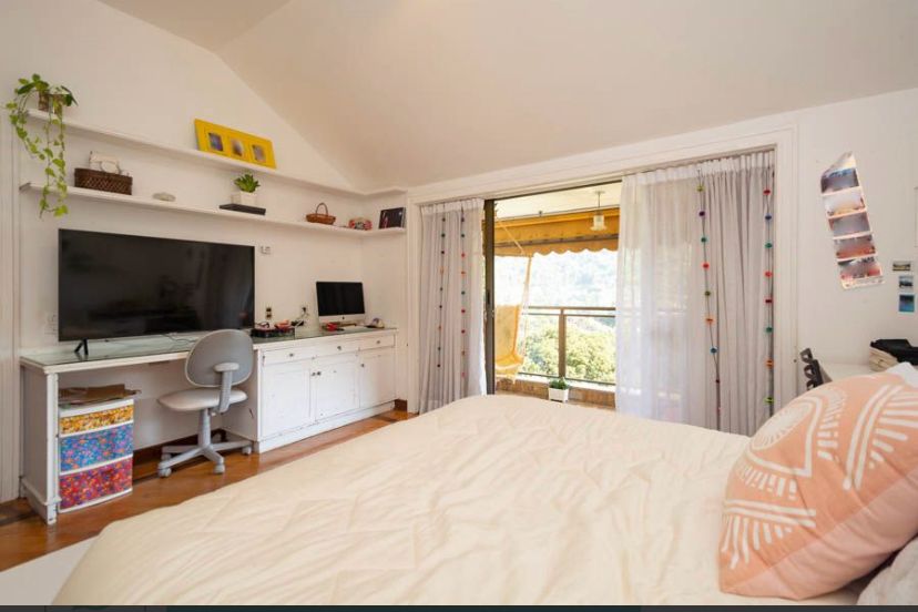 PHOTO-2025-10-21-18-00-58