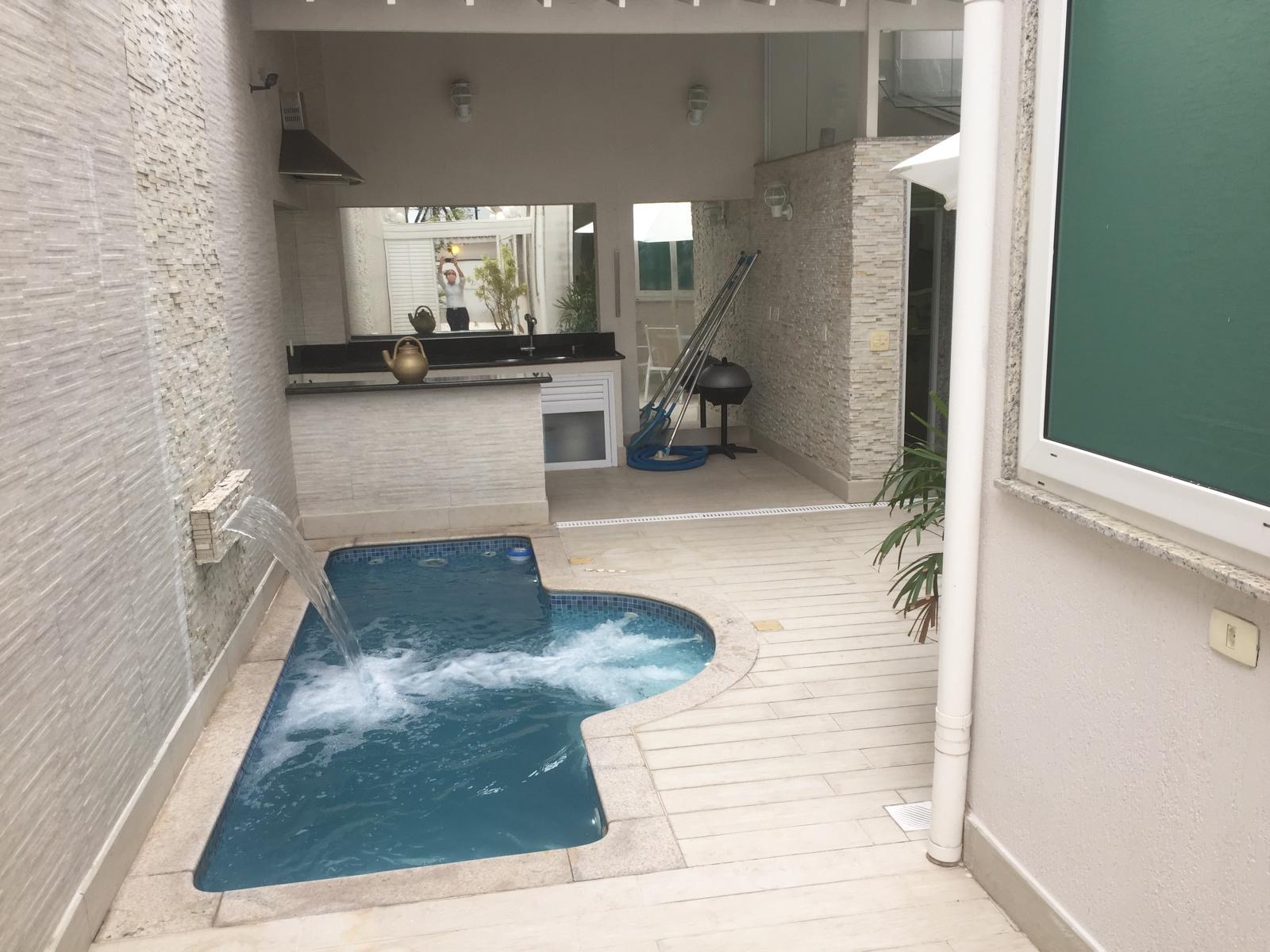 db10cfff-3be5-4ac8-9a82-a55a750b60da